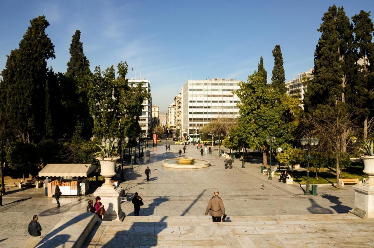 Athens Central Studio In Front Of Syntagma Metro Extérieur photo
